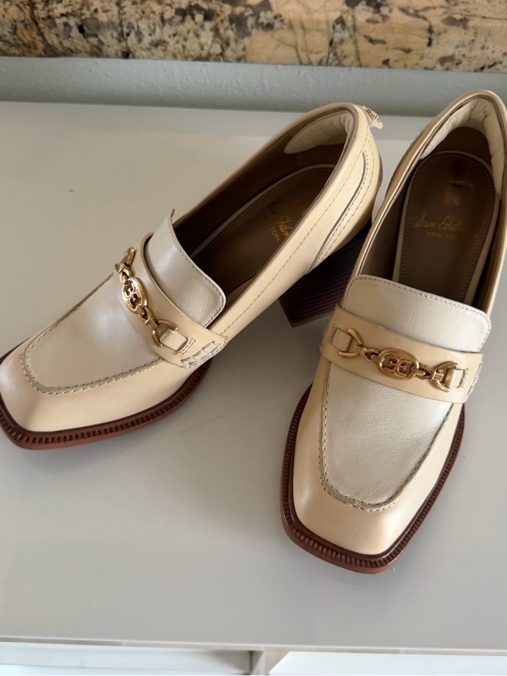 NWOT Sam Edelman Cream and Brown Leather Block Heel Loafers with Gold Chain - Picture 15 of 16